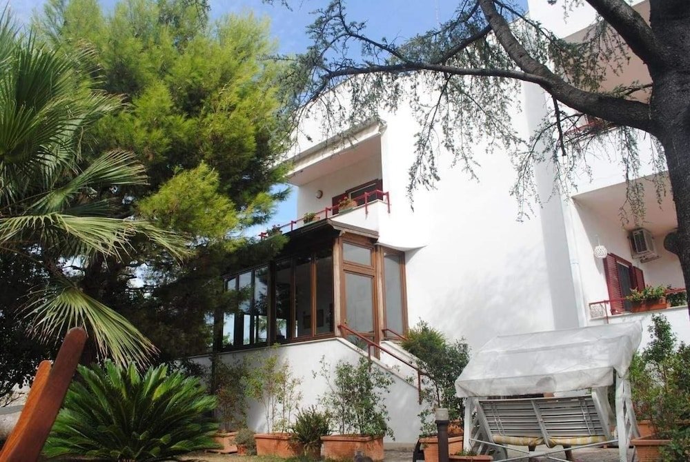 Annavi in Bari, Italy