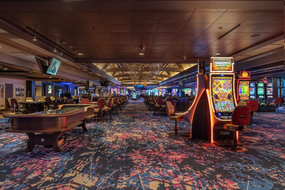Golden Nugget Hotel & Casino Lake Tahoe - photo 21