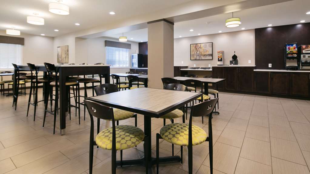Best Western Harvest Inn & Suites - photo 6