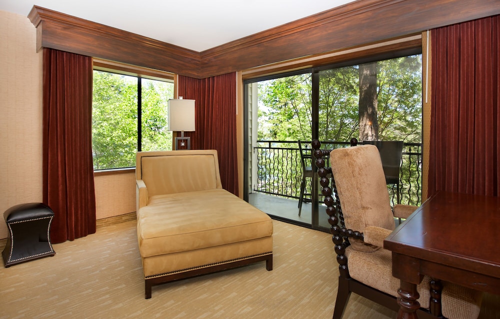Lake Arrowhead Resort and Spa - photo 11