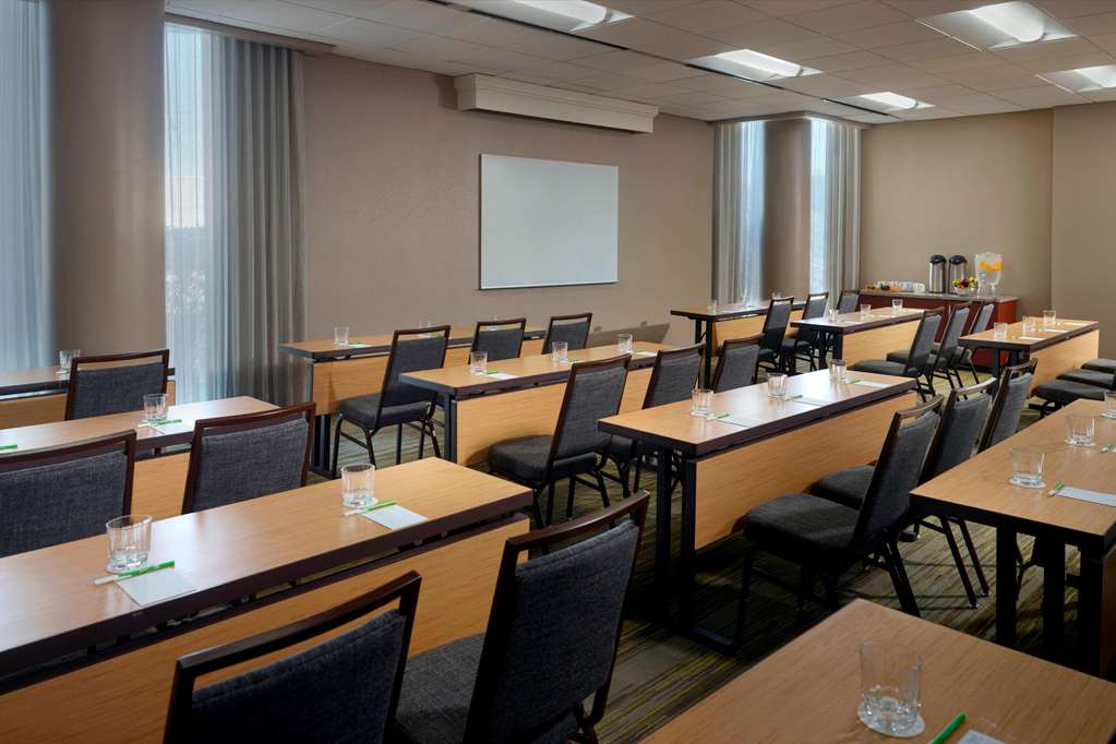 Sonesta Select Atlanta Cumberland Galleria Ballpark - photo 25