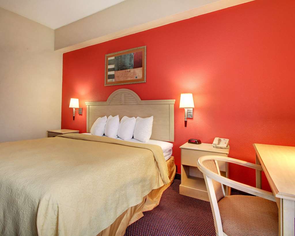 Quality Inn & Suites Hattiesburg North - photo 12