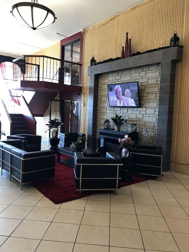 Crookston Inn & Convention Center - photo 19