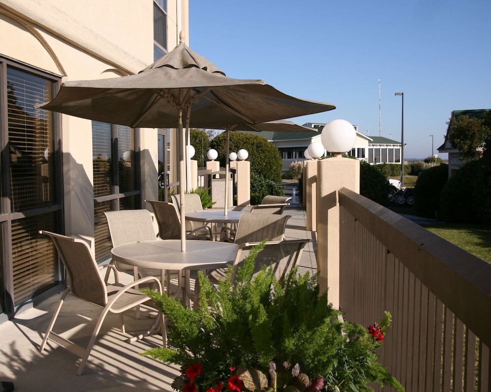 Hampton Inn Georgetown Marina - photo 26