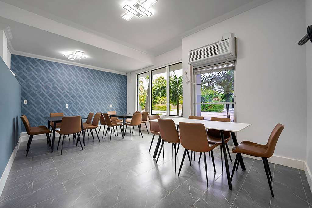 Atrium Hotel Trademark Collection by Wyndham - photo 23