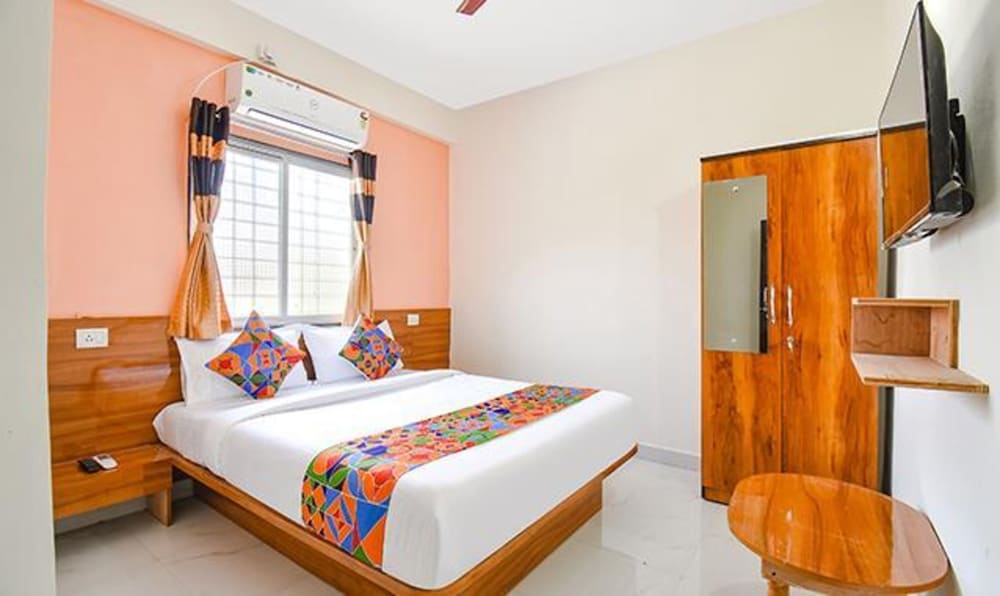 FabHotel Silver 9 - carbon neutral hotel in Pune