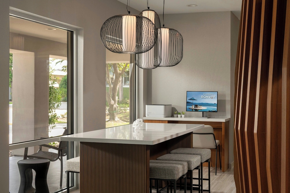 Springhill Suites Houston Brookhollow - photo 14