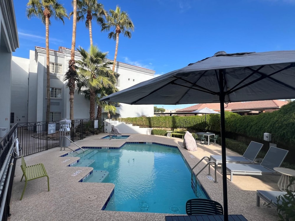 Spark by Hilton Glendale Phoenix North - photo 49