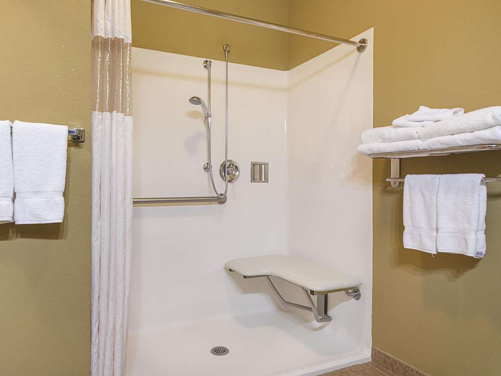 La Quinta Inn & Suites by Wyndham Trinidad - photo 39