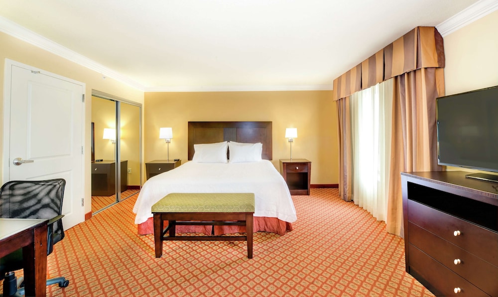 Hampton Inn Suites Scottsboro - photo 16