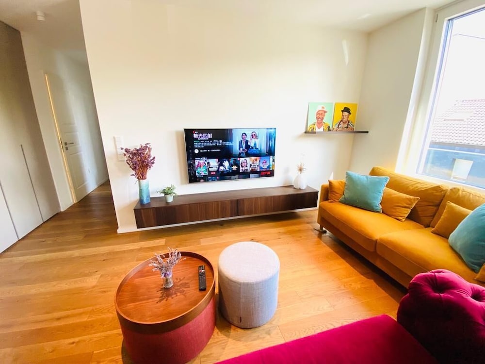 Luxury 2 bedrooms in Limpertsberg — 4-Star Luxury Hotel in Luxembourg, Luxembourg