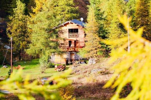 L'Esquirol by Gites de France — hotel in Roquebilliere