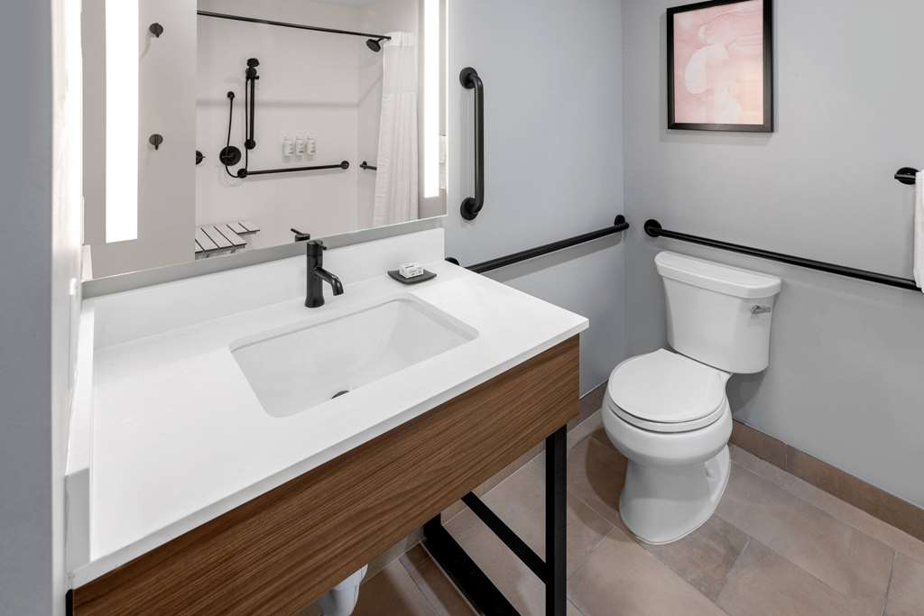 Hawthorn Extended Stay by Wyndham Williston Burlington - photo 20