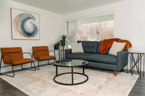 Cheerful 3 Bedroom near USU Inspiring Memories — 4-Star Luxury Hotel in Logan, United States