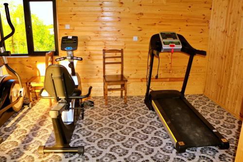 HOTEL Wine Cellar & Fitness Khoni City
