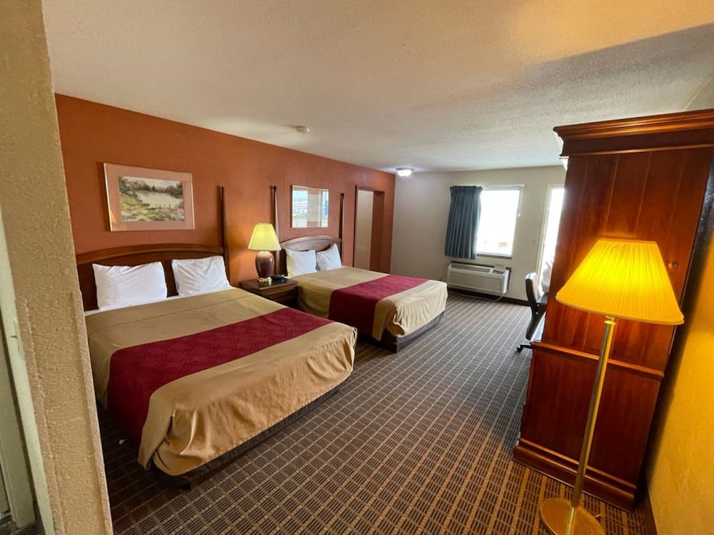 Knights Inn By Capital O Emporia I 35 - photo 52