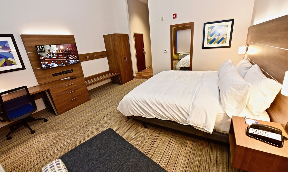 Holiday Inn Express & Suites Perryville by IHG - photo 15