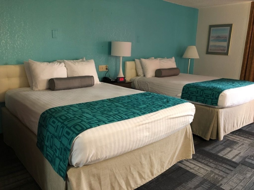 Howard Johnson by Wyndham Winter Haven FL - photo 12