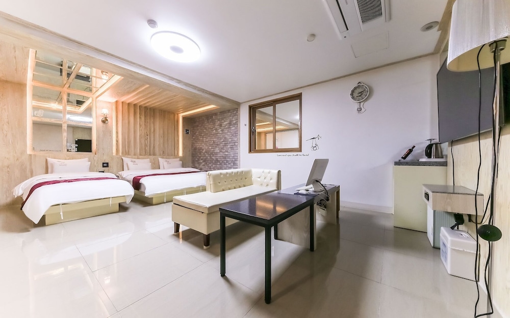 Cheongju Show Hotel in Cheongju-Si, South Korea