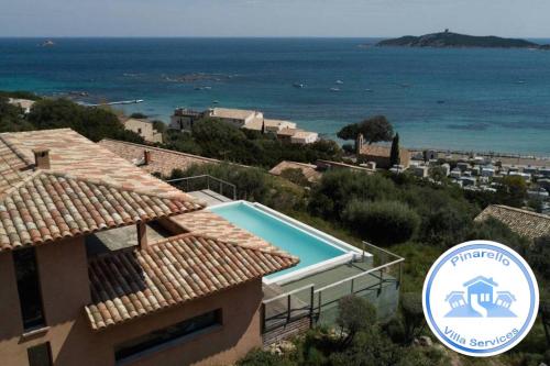 Hirondelles in Zonza, France