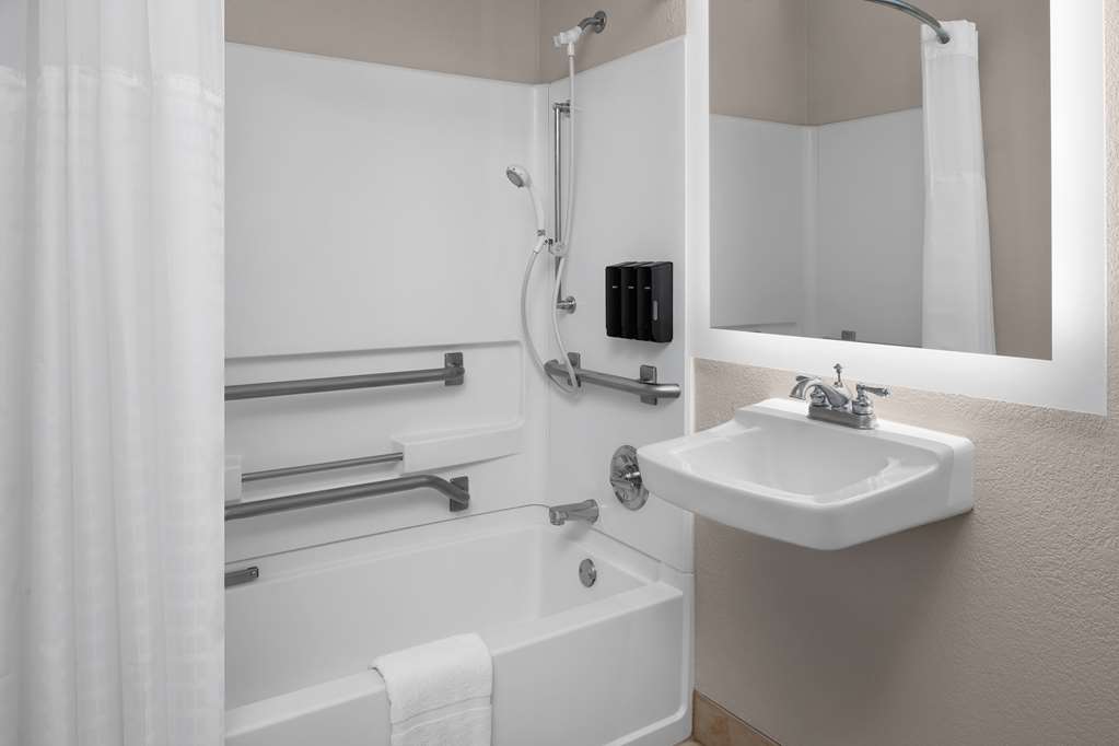 Larkspur Landing Extended Stay Suites Sacramento - photo 16