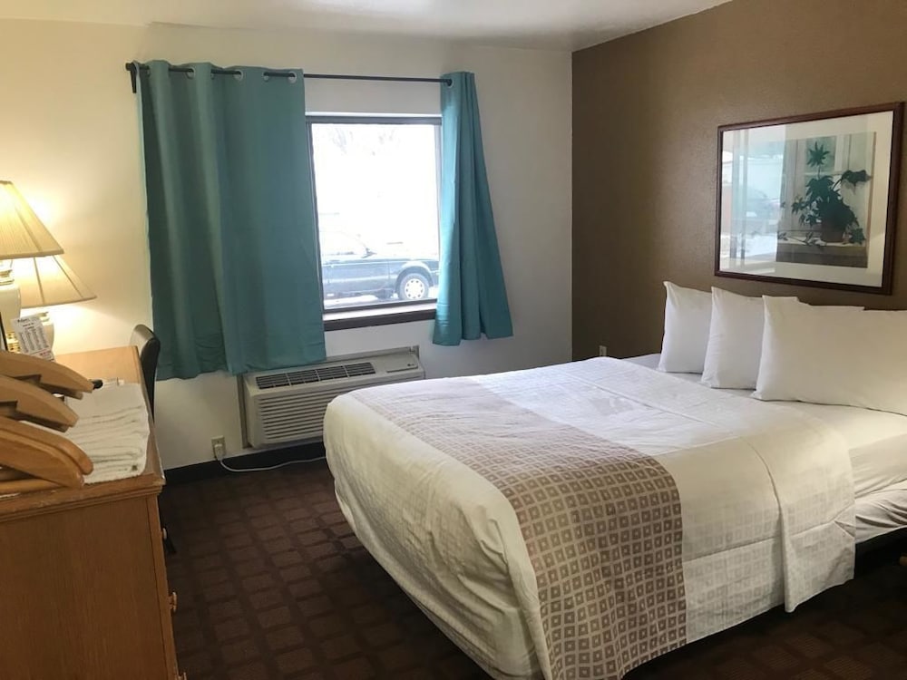 Valued Stay Sun Prairie - photo 8