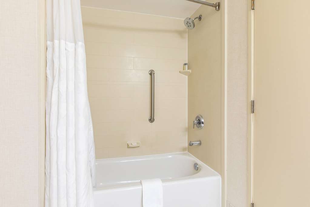 Wingate by Wyndham Charlotte Speedway Concord - photo 31