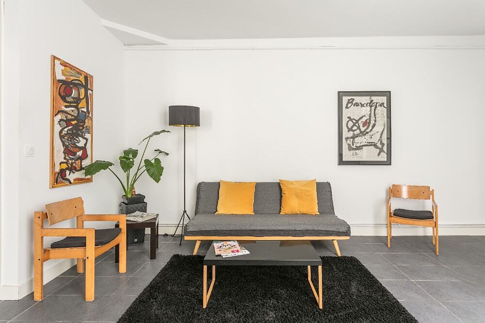 Place de La Comedie 2Chb 60m2 La Conciergerie Martinkey’s in Montpellier, France