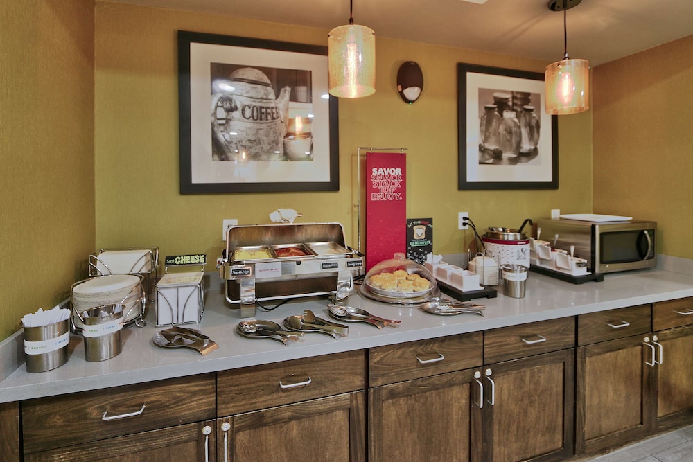 Hampton Inn & Suites Las Cruces I 10 - photo 54