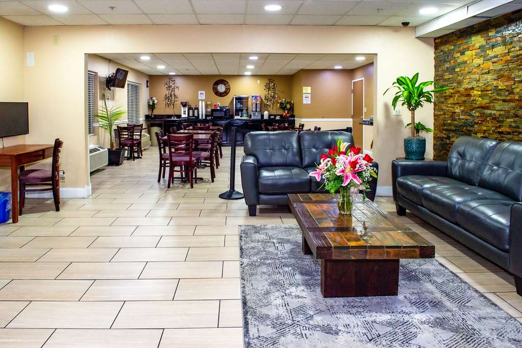 Rodeway Inn Central Colorado Springs - photo 5