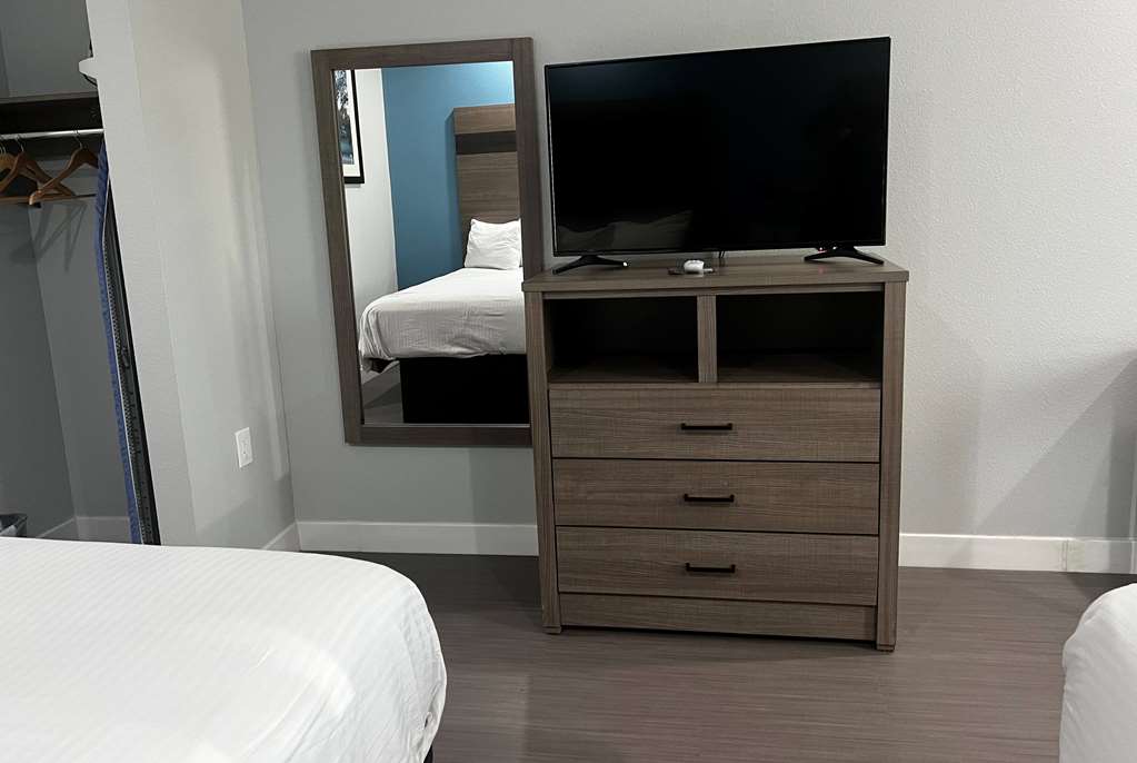 Baymont by Wyndham Freeport Texas - photo 31