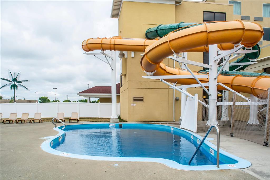 Quality Inn & Suites Palm Island Indoor Waterpark - photo 23