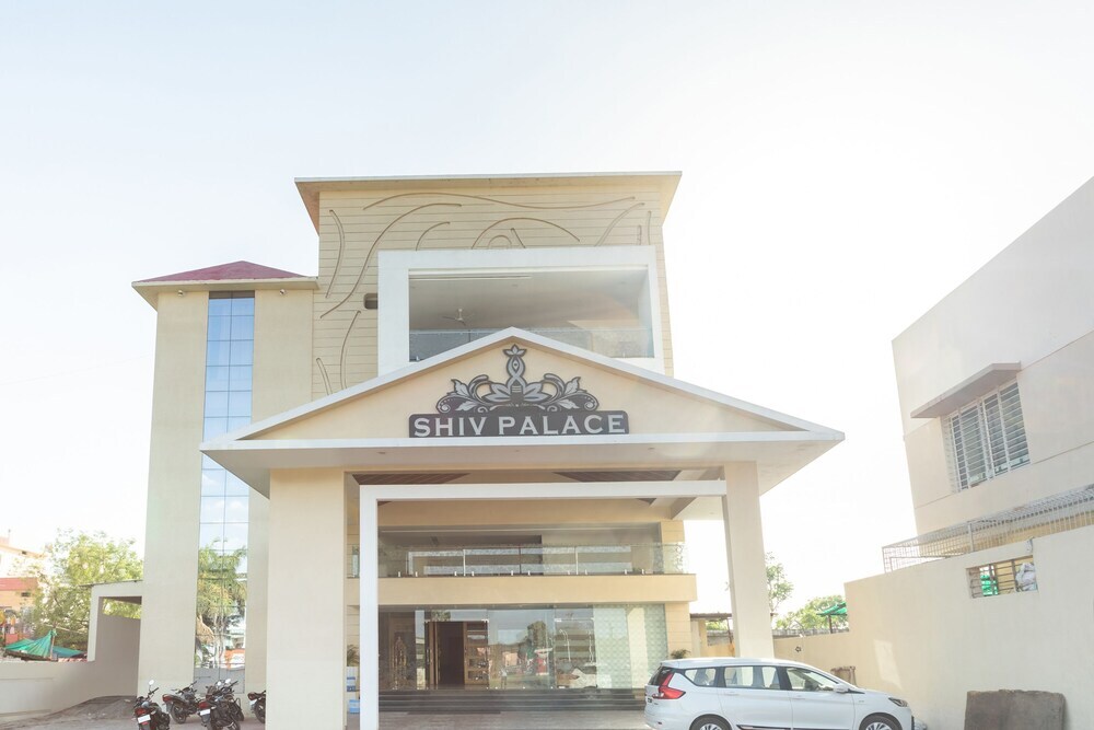 Oyo 40909 Shiv Palace — hotel in Ujjain