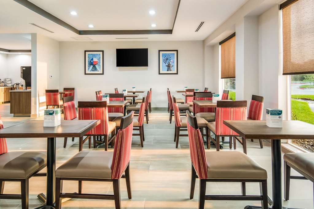 Comfort Suites DeSoto Dallas South - photo 43