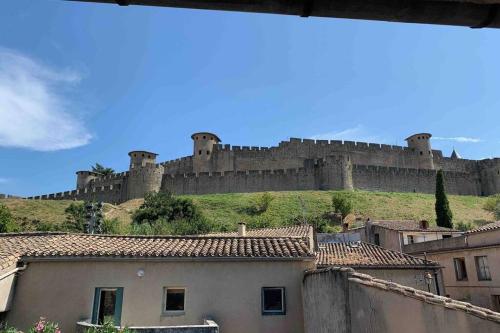 Maison rue Trivalle — 4-Star Luxury Hotel in Carcassonne, France