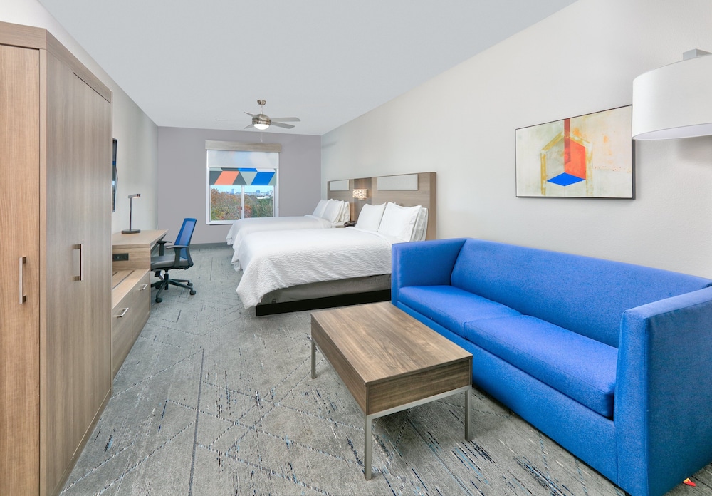 Holiday Inn Express & Suites North Dallas at Preston by IHG - photo 15