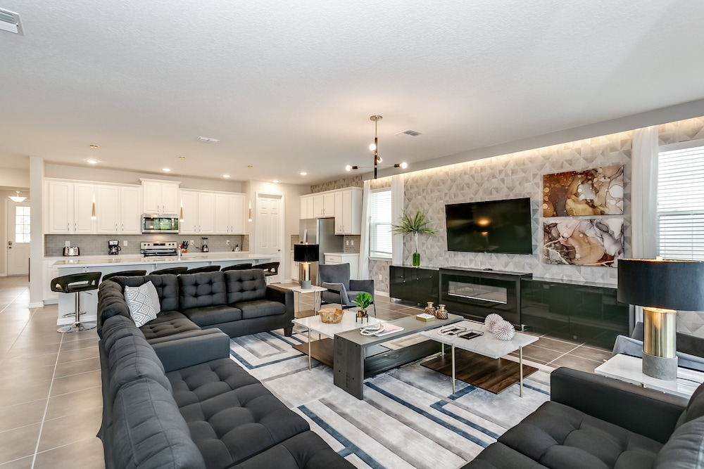 1834cvt New Solara 9 Bedroom 6 Bathroom Resort - photo 42