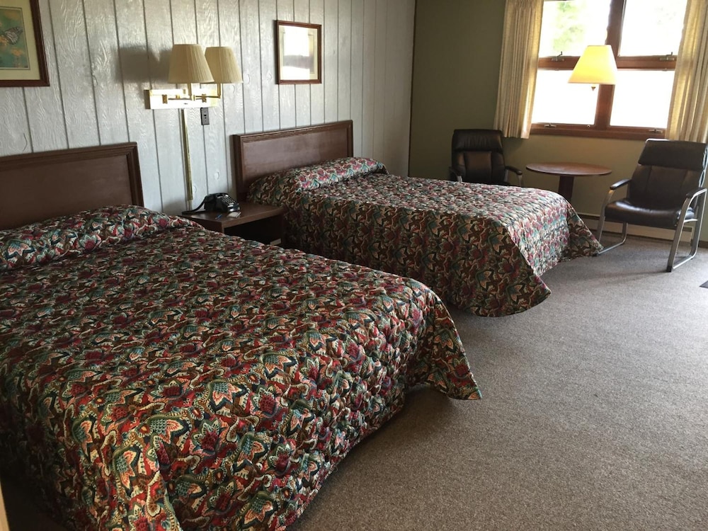 Colonial Hotel Motel - photo 19