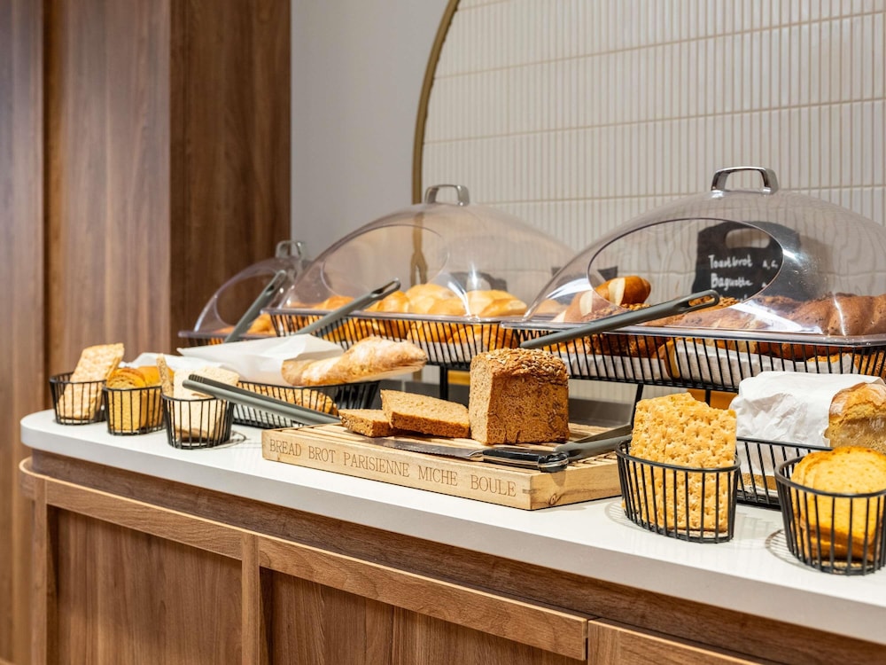 מזון ומשקאות