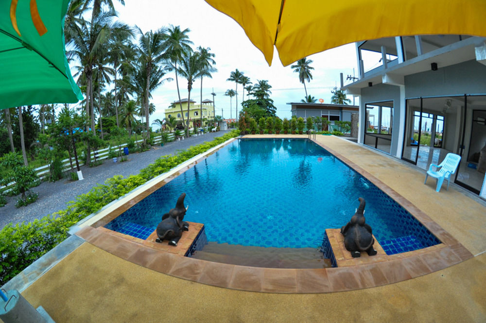 Phangpring Beach Resort — hotel in Tha Sala