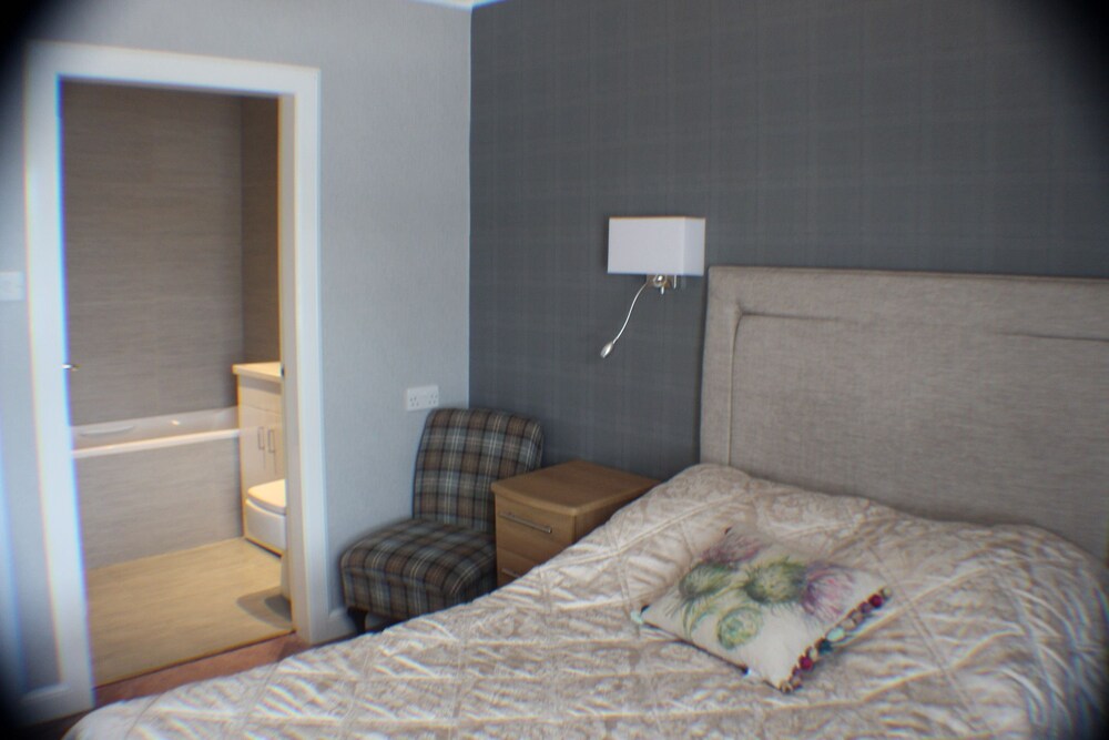 The Kings Arms Hotel - carbon neutral hotel in Dalbeattie