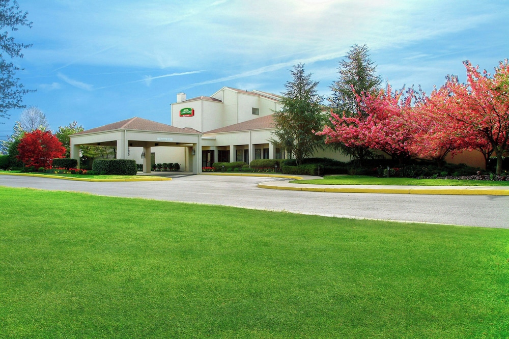 Courtyard by Marriott Mt. Laurel - photo 28