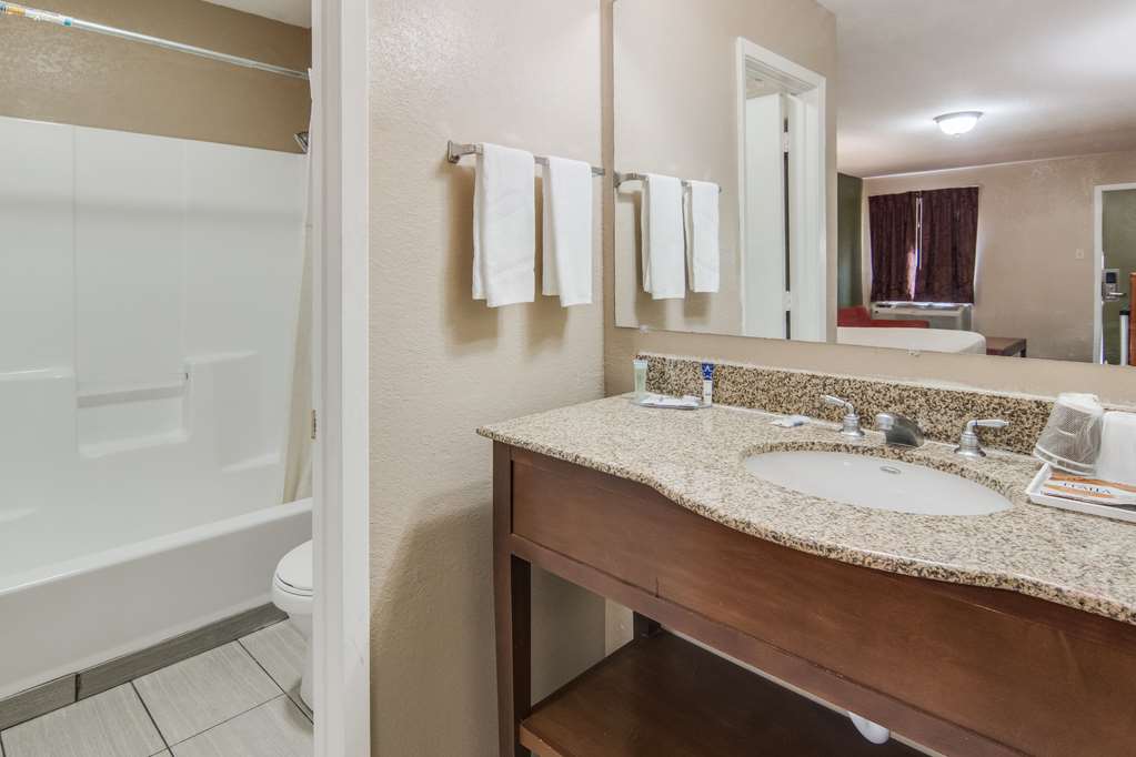 Americas Best Value Inn Baird - photo 9