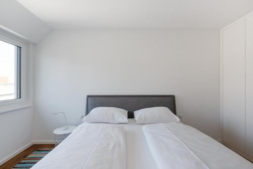 Grune Und Zentrale Ruhelage Im Neubau Mit Balkon — 4-Star Luxury Hotel in Vienna, Austria