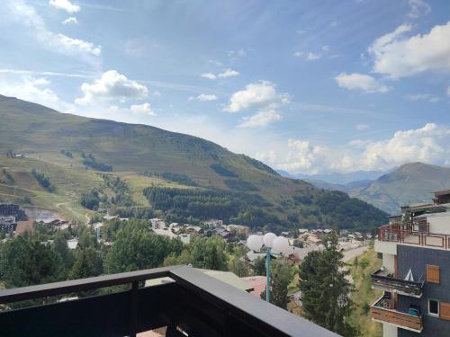 Le Cow'sy 1800 — hotel in Mont-De-Lans