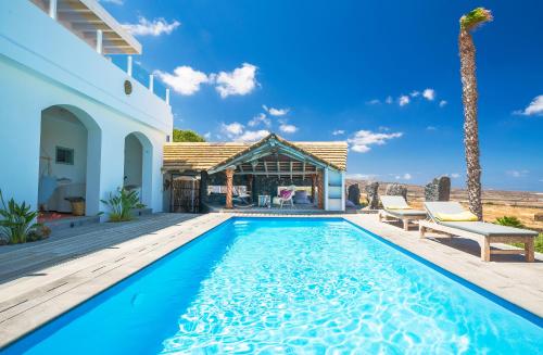 Villa Palacio and Yurt 2 Pools Hot Tub Fantastic Sea Views — 4-Star Luxury Hotel in Haria, Spain