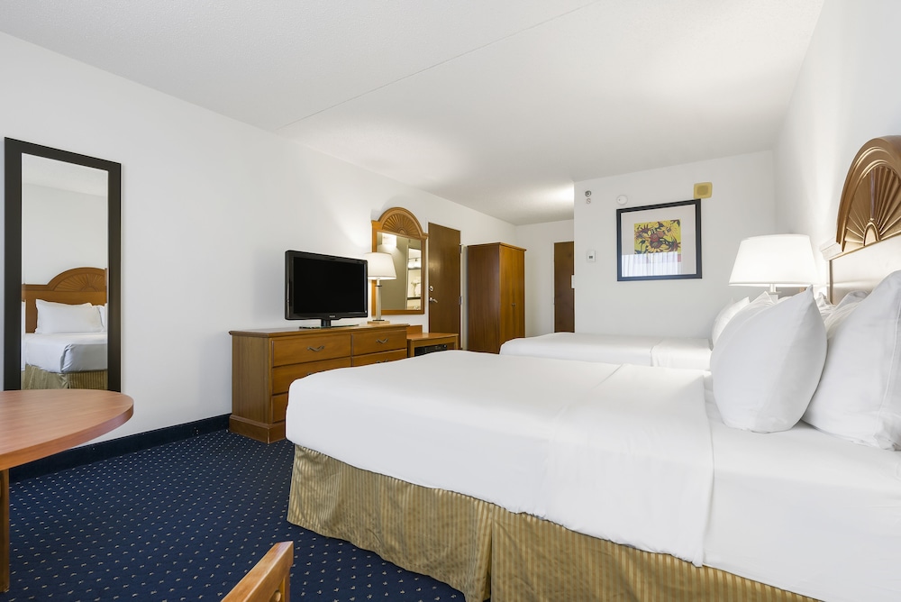 Thousand Hills Resort Hotel - photo 10