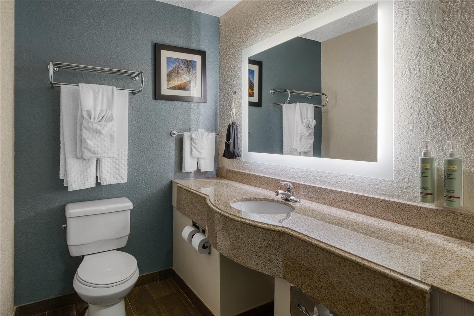 Best Western Waldo Inn and Suites - photo 35