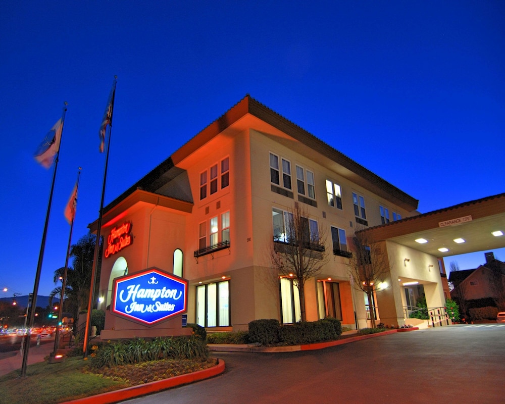 Hampton Inn & Suites Mountain View - photo 52
