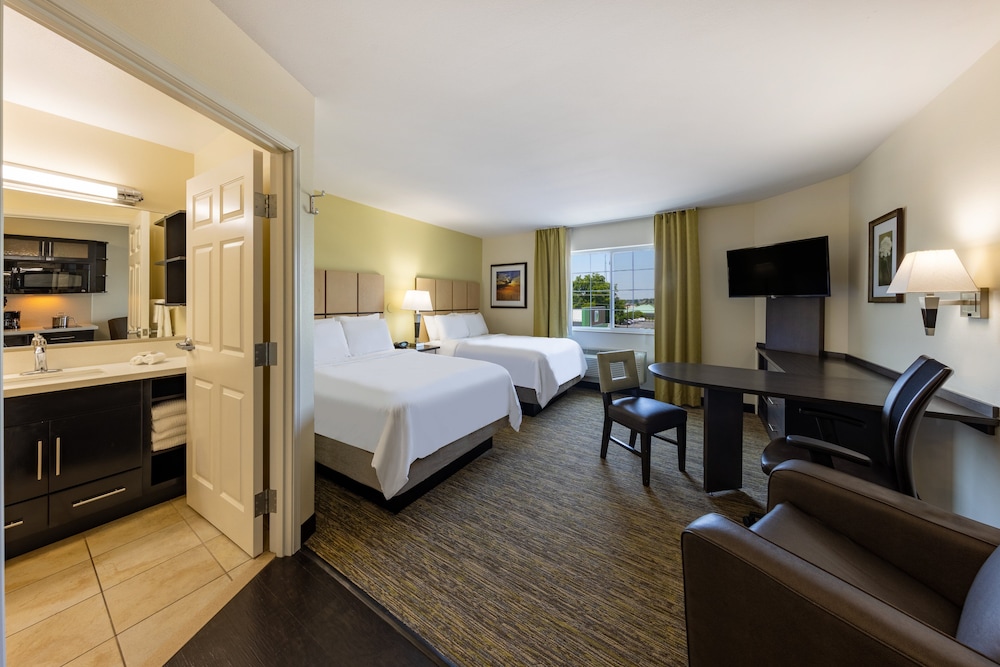 Candlewood Suites Springfield Medical District - photo 11